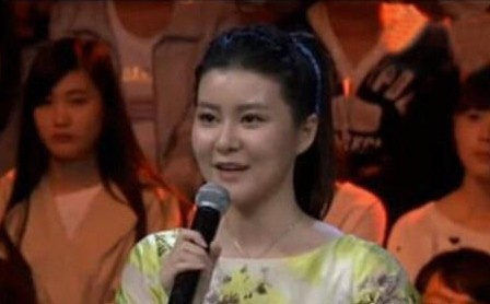 黄宏21岁女儿黄豆豆近照曝光 传媒大学读播音