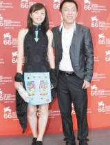 网曝黄渤陪妻子在美待产 第二胎宝宝将出生